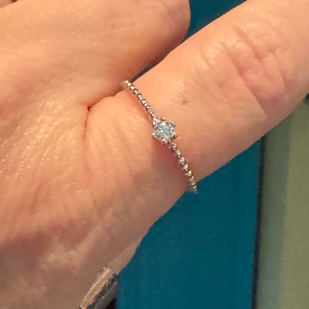 0.1 ct Moissanite ring disco 🪩 time - Picture 7 of 9